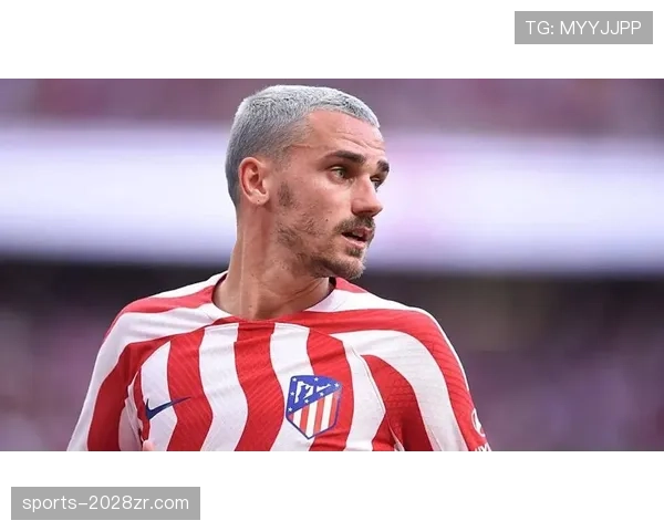 格列兹曼与萨内战术角色分化：回撤组织者与边路爆点的定位差异